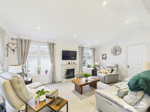 Sitting/Dining Room- click for photo gallery